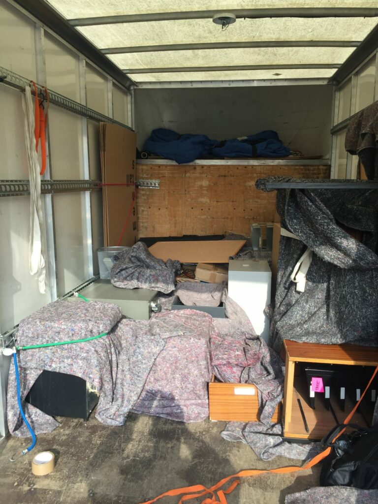 A few extra moving blankets makes for a much neater load